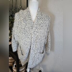 Zara Women's Textured Black and White Cardigan